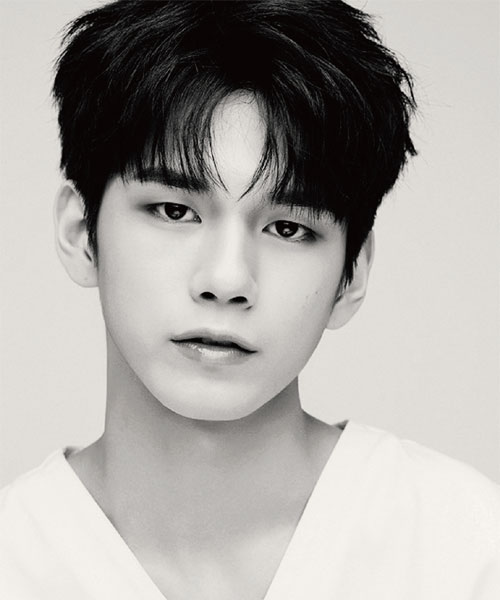 잡초 길이 만든 꽃길, 워너원 옹성우