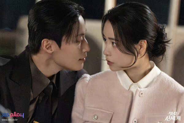 최종회는 11.8%(전국 기준)의 시청률을 기록했다. 첫 방송 당시 4%대 시청률로 시작한 이 드라마는 6회 만에 10%대 시청률을 달성하며 흥행을 이어갔다. 사진=SBS