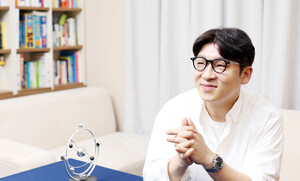 [인터뷰] 스페이스X의 '실패 모음 영상' 보며 깨달은 것들 / 과학 커뮤니... - 뉴스 썸네일 이미지